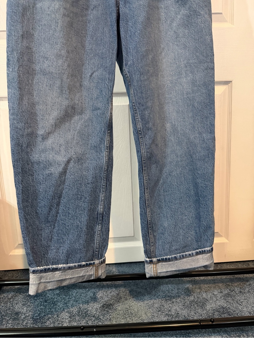 Abercrombie The Dad Relaxed fit Crossover Jean. - Picture 3 of 5